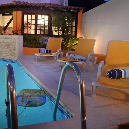 Sleeps22-garden-hottub-pool-barbecue-jacuzzi Βίλα